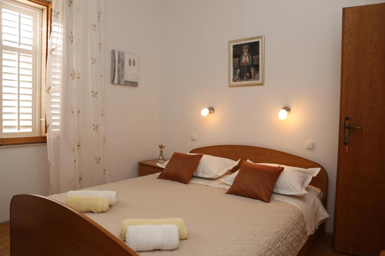 Coosy Rooms Katarina Lumbarda Esterno foto