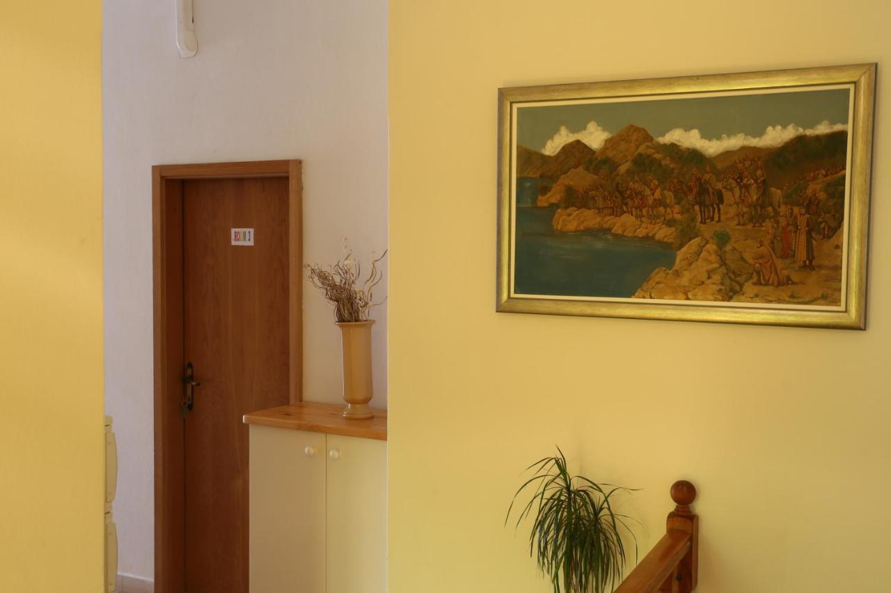 Coosy Rooms Katarina Lumbarda Esterno foto