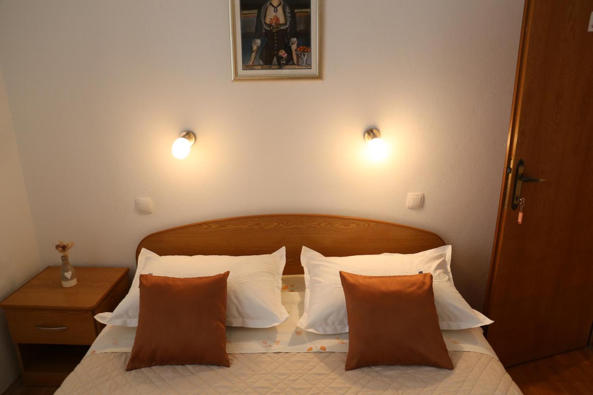 Coosy Rooms Katarina Lumbarda Camera foto